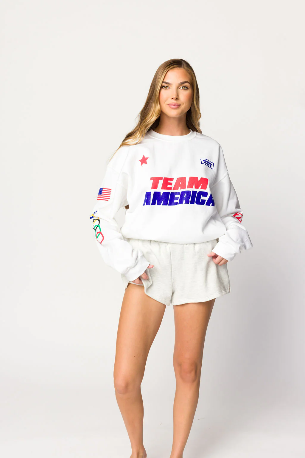 Team America Crew Sweatshirt in White - Iieemm
