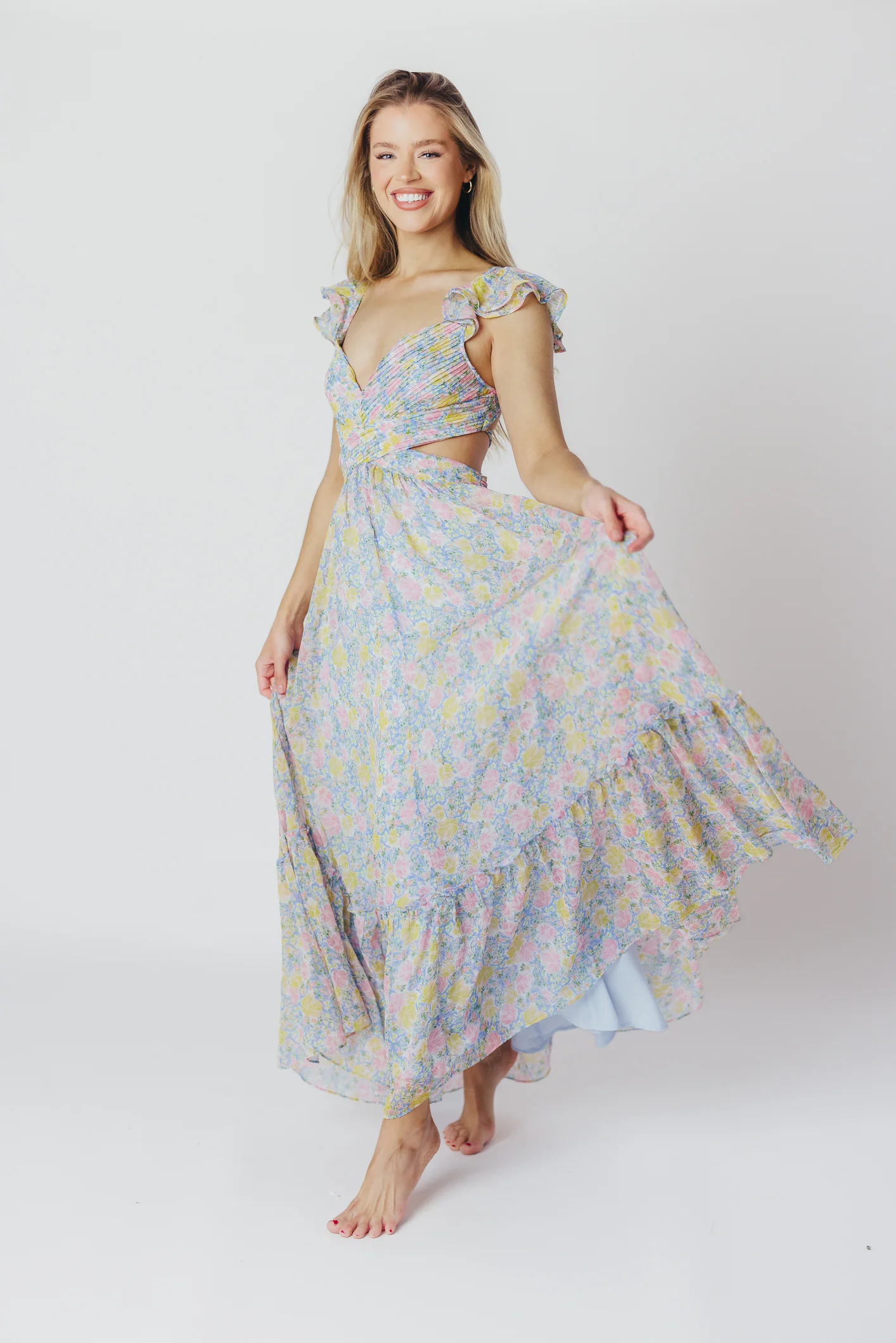 ASTR Primrose Maxi Dress in Blue/Pink Floral - Iieemm