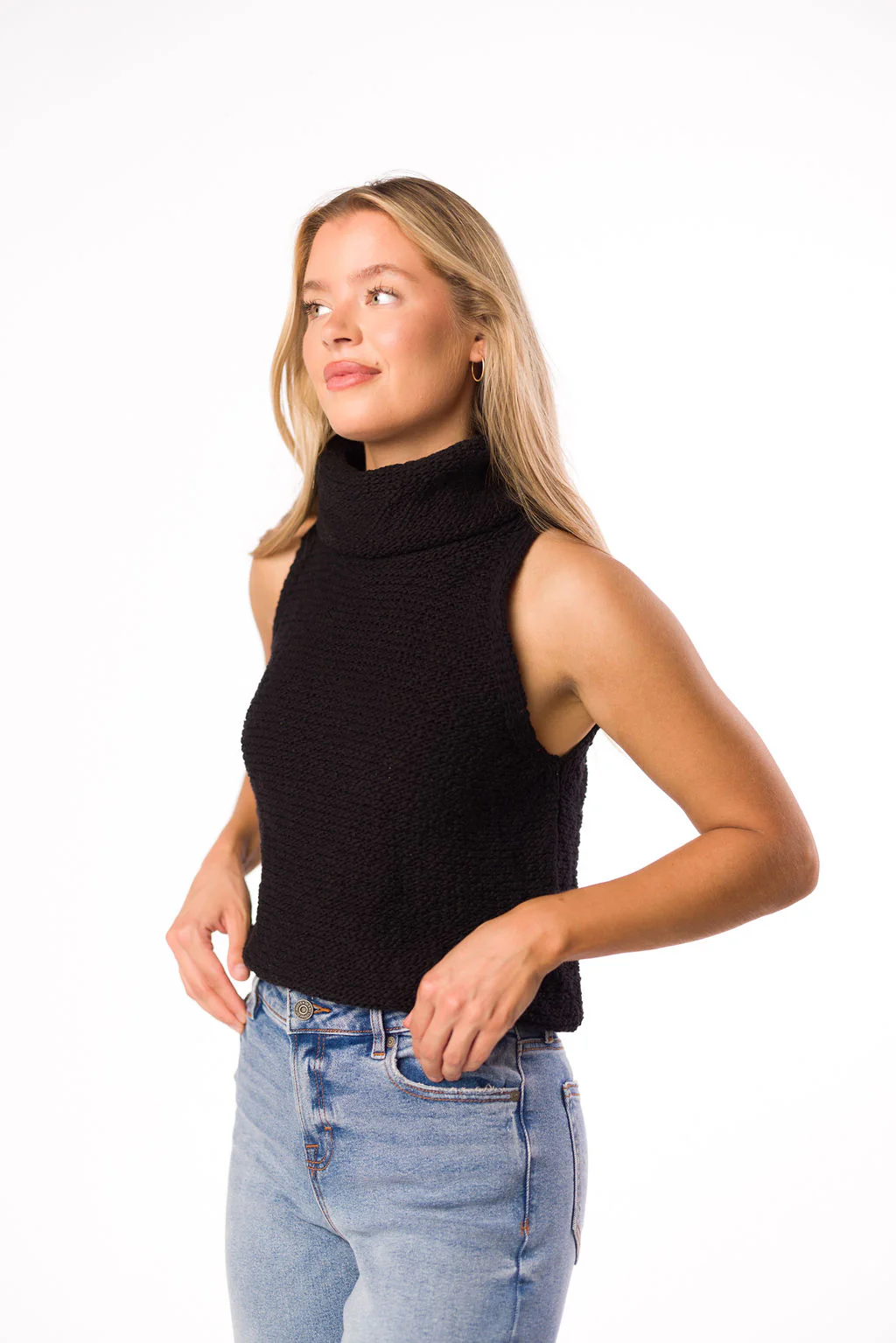 Salma Sweater Crop Top in Black - Iieemm