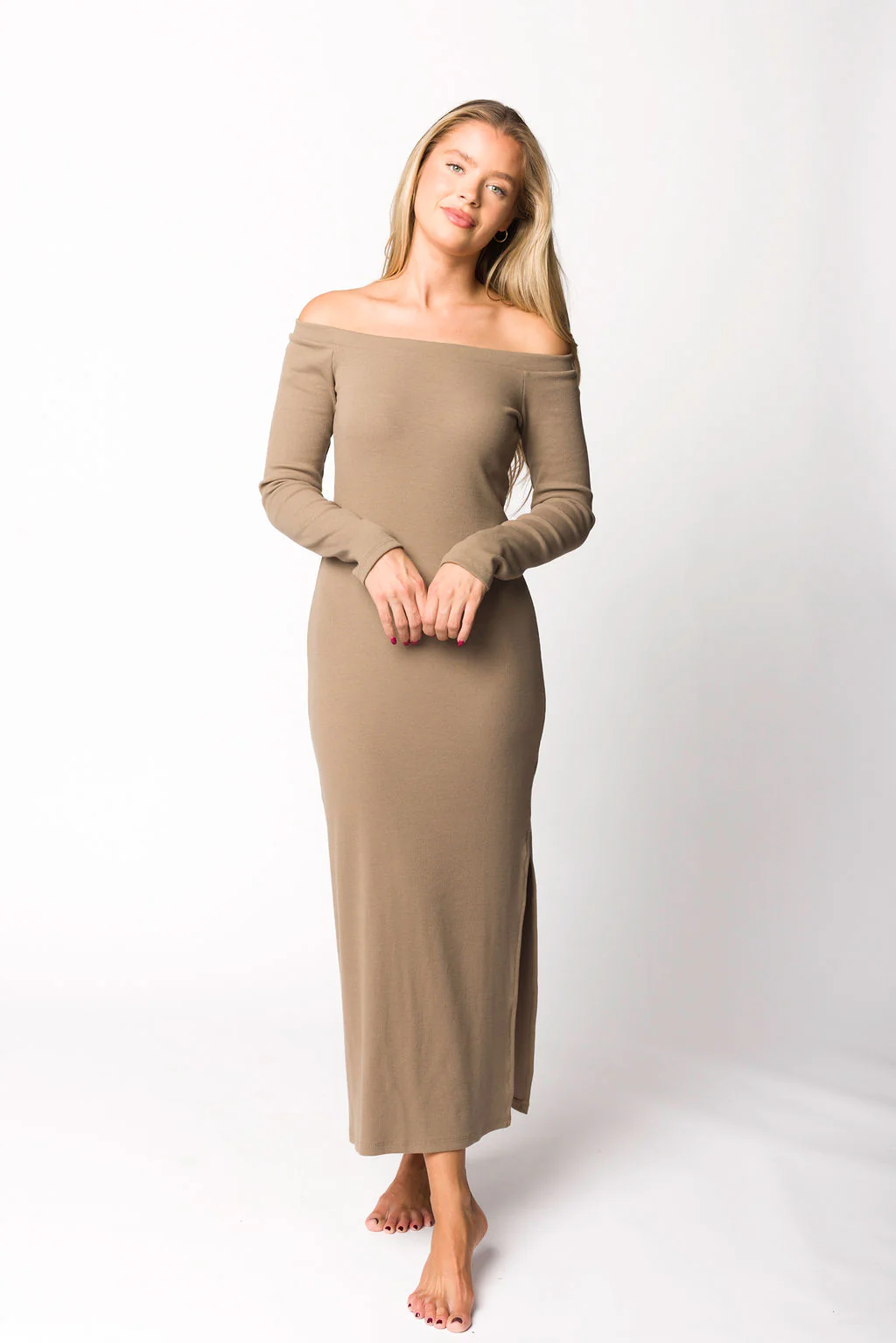 Leola Maxi Dress in Burnt Taupe - Iieemm
