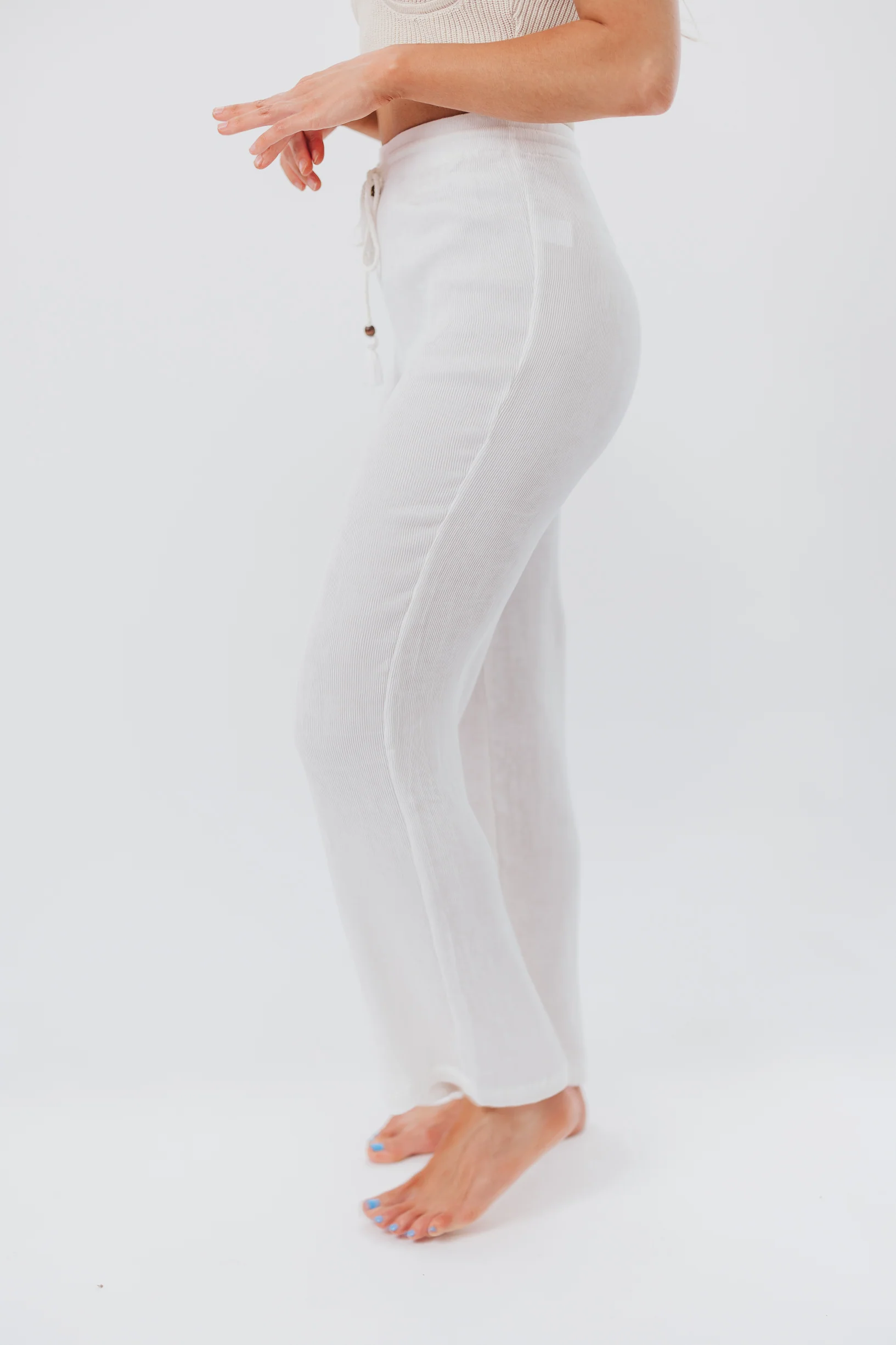 Stacy Knit Pants in White - Iieemm