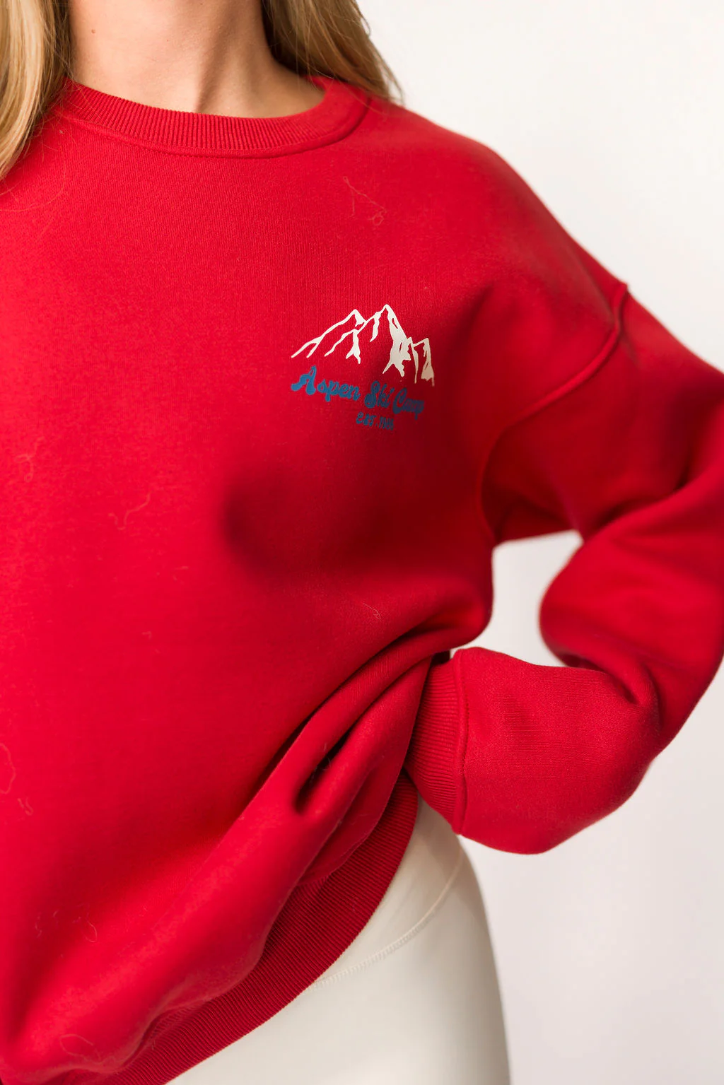 Aspen Ski Camp Sweatshirt in Cherry - Iieemm